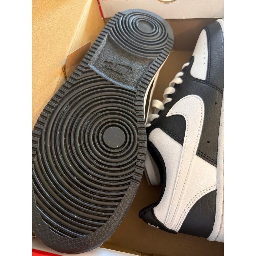 New Nike court vision low women’s 6.5 black & white - Picture 8 of 8
